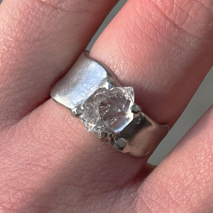 Charm Ring №1091 / Herkimer Diamond