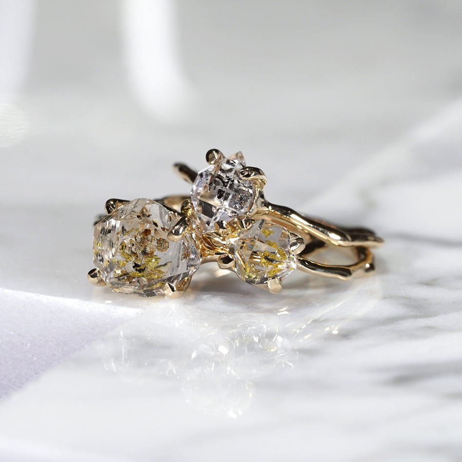 Charm Ring No.1364/ Oil in Herkimer