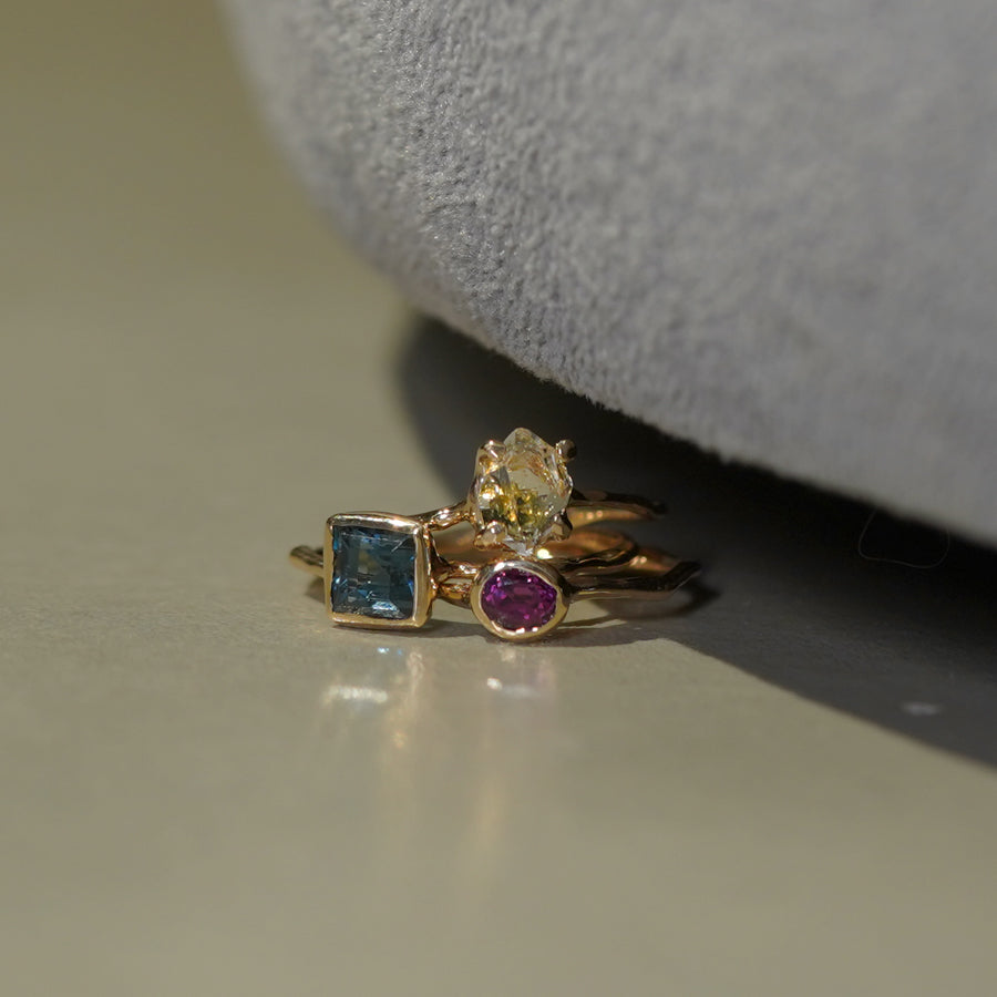 Charm Ring No.1401/ Oil in Quartz