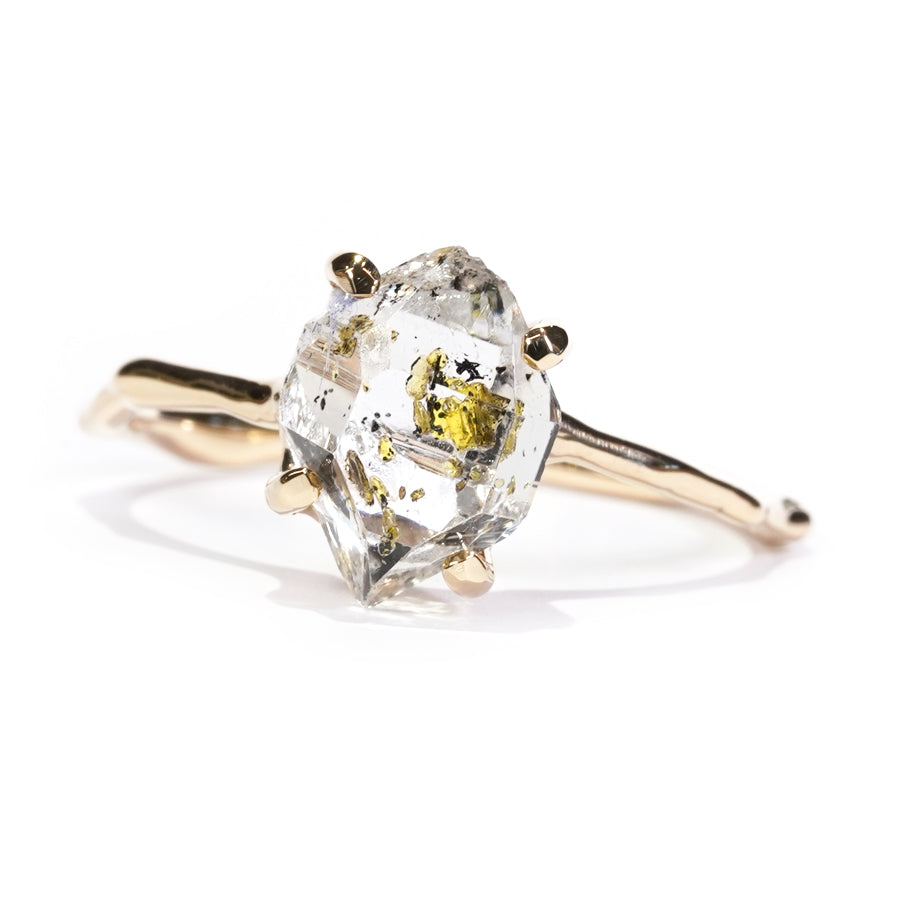 Charm Ring No.1399/ Oil in Quartz