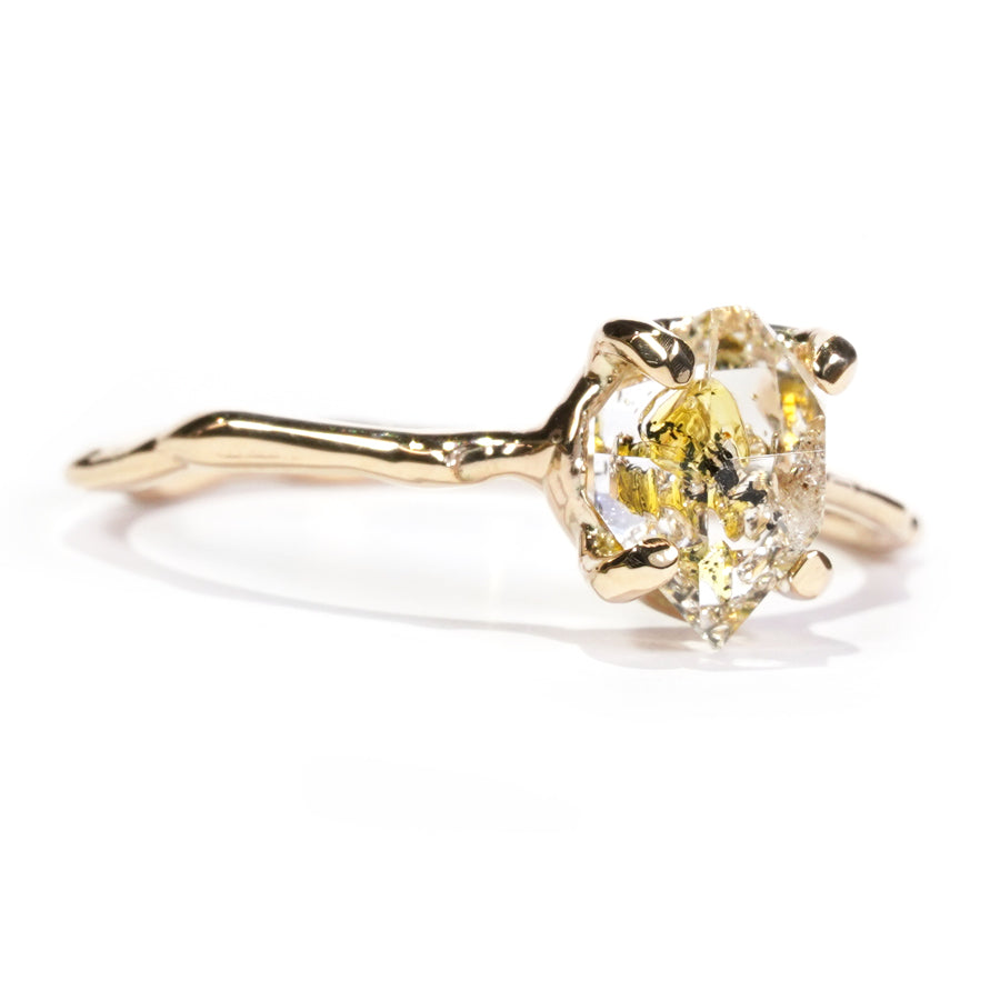 Charm Ring No.1400/ Oil in Quartz