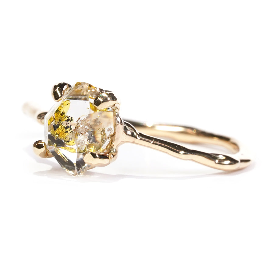 Charm Ring No.1400/ Oil in Quartz
