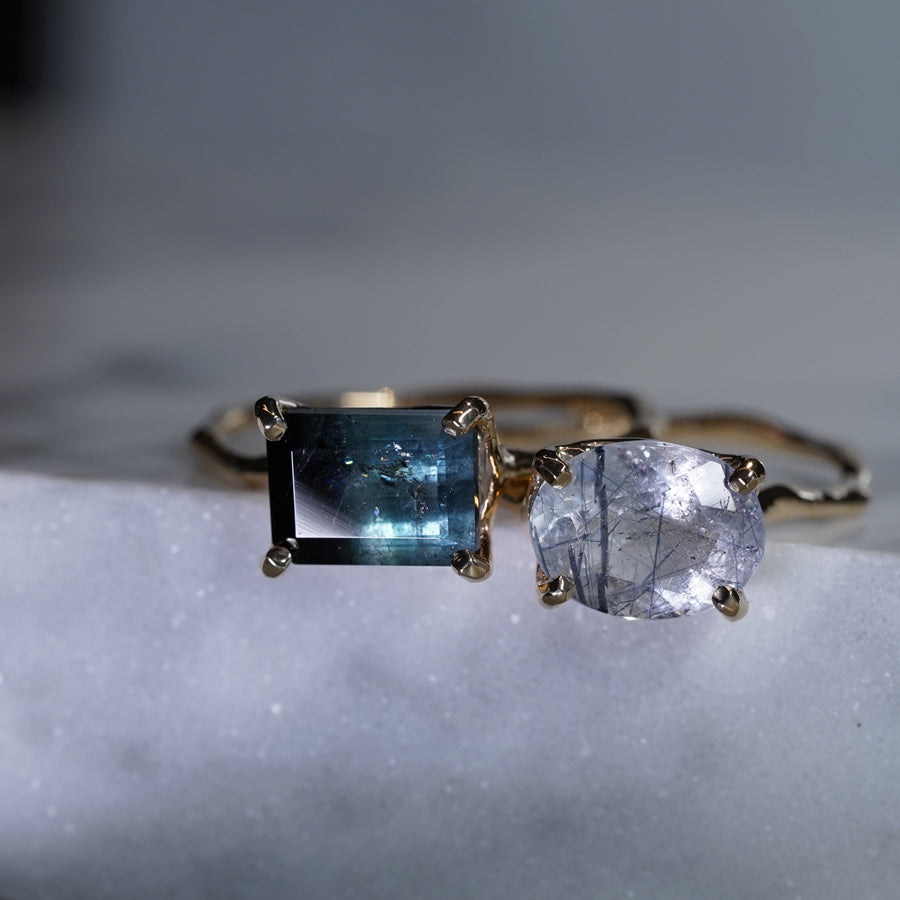 Charm Ring No.1429/Blue Tourmaline in Quartz