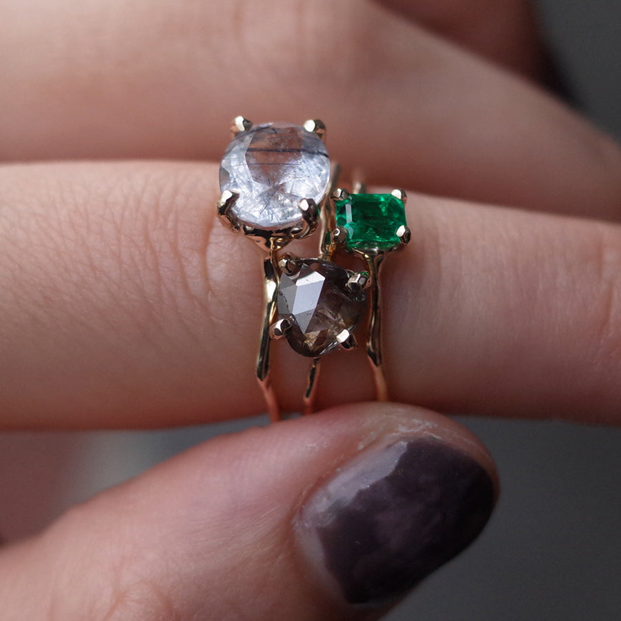 Charm Ring No.1429/Blue Tourmaline in Quartz