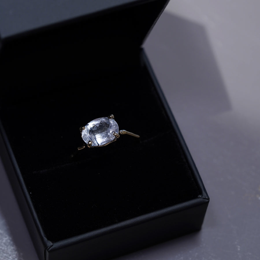 Charm Ring No.1429/Blue Tourmaline in Quartz