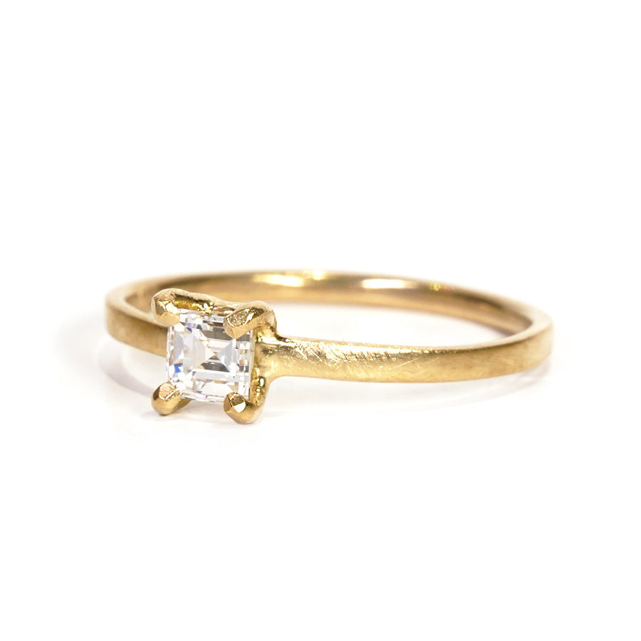 K18 Diamond Ring  №1507