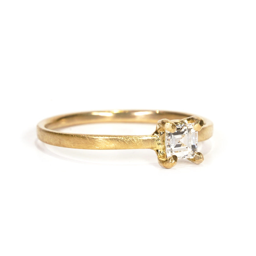 K18 Diamond Ring  №1507