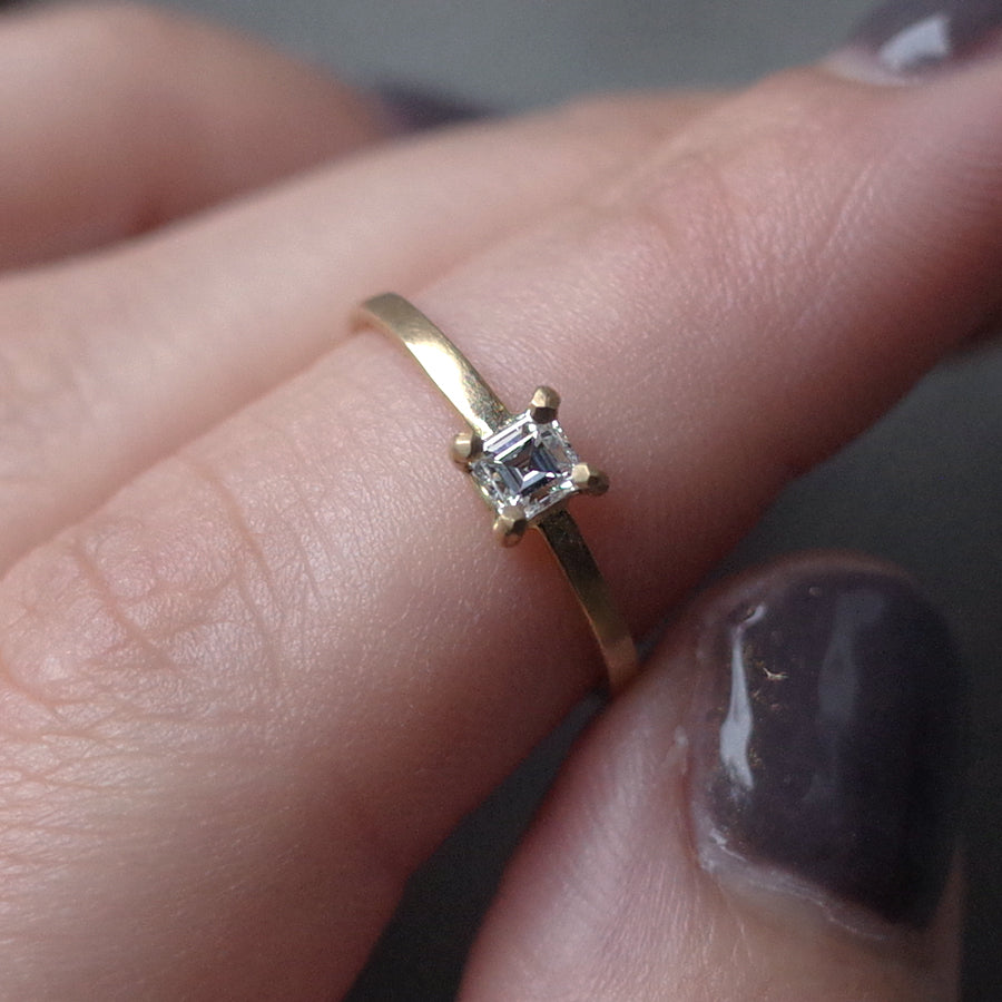 K18 Diamond Ring №1532