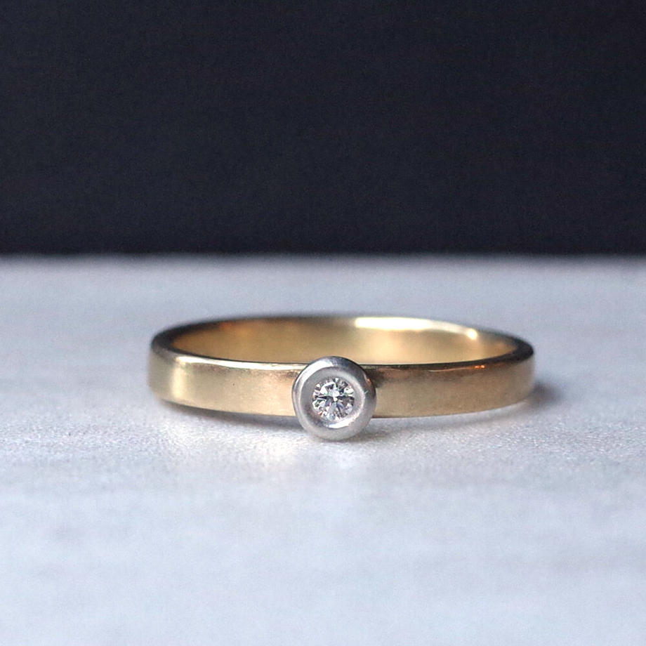K18 Diamond Ring  №560
