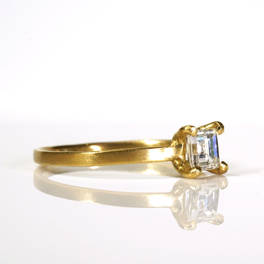 K18 Diamond Ring  №568
