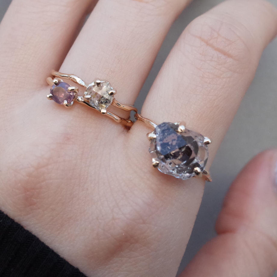 Charm Ring №876/Oil in Quartz