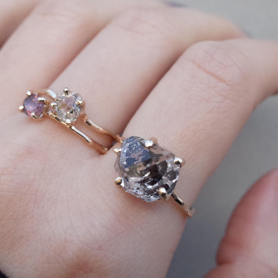 Charm Ring №876/Oil in Quartz