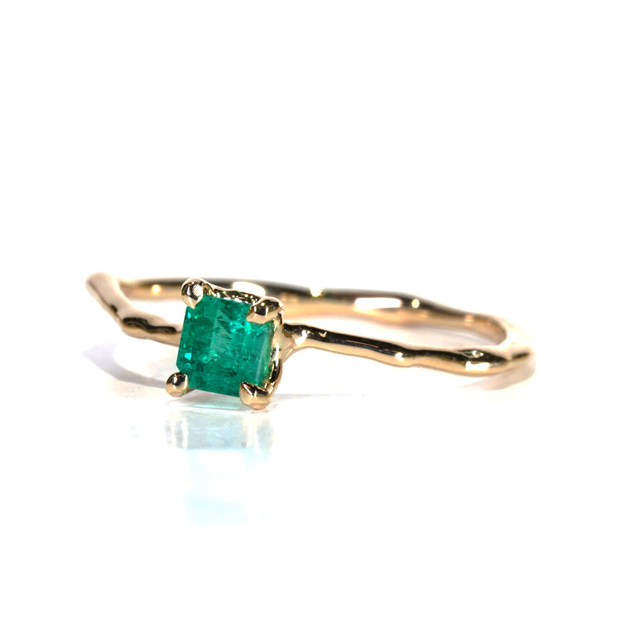 Charm Ring No.1133/ Emerald