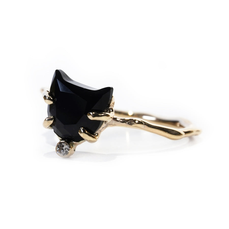 Charm ネコRing No.1178/ Black Chalcedony