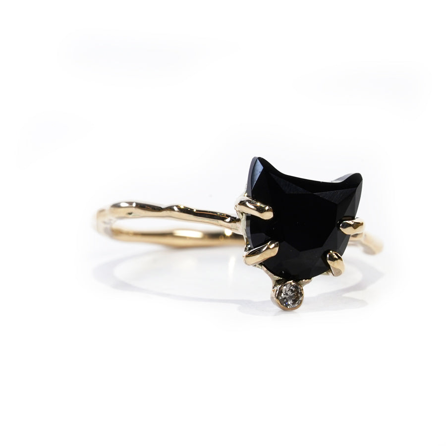 Charm ネコRing No.1178/ Black Chalcedony