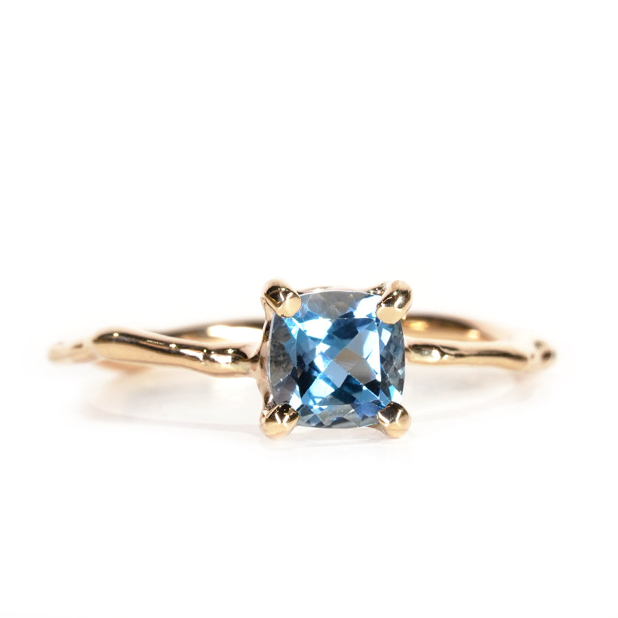 Charm Ring No.1221 / London Blue Topaz