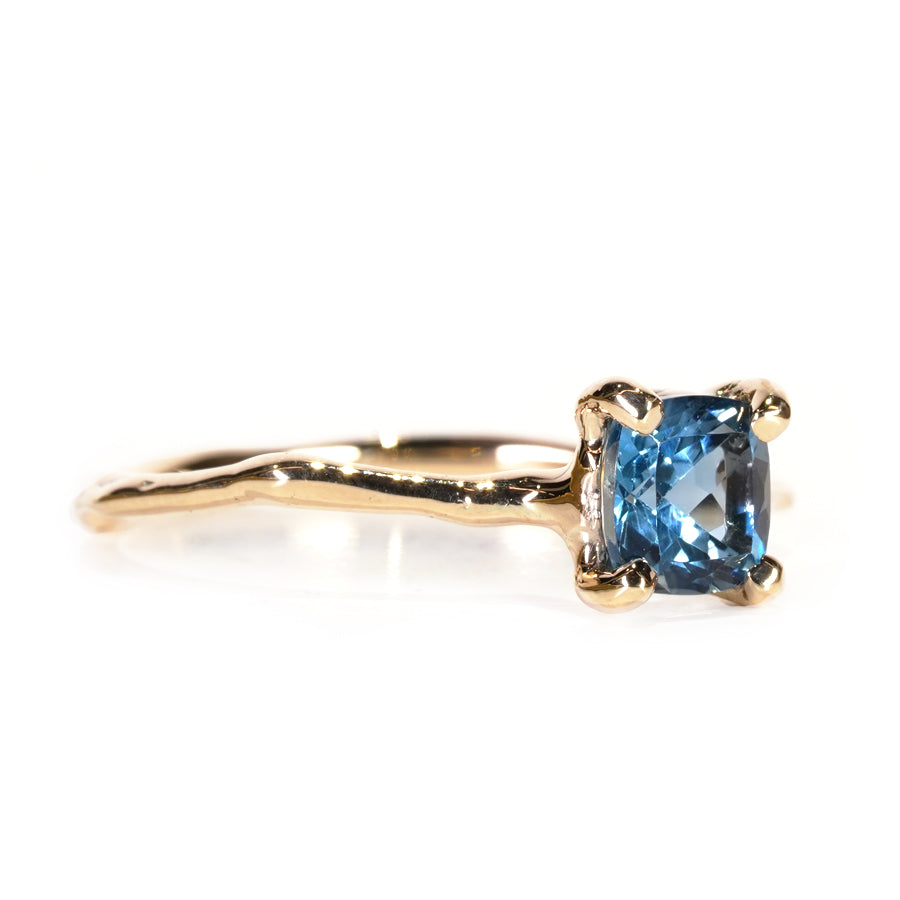 Charm Ring No.1221 / London Blue Topaz