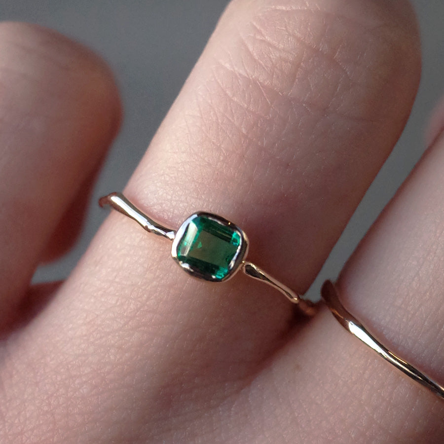 Charm Ring No.1235/ Emerald