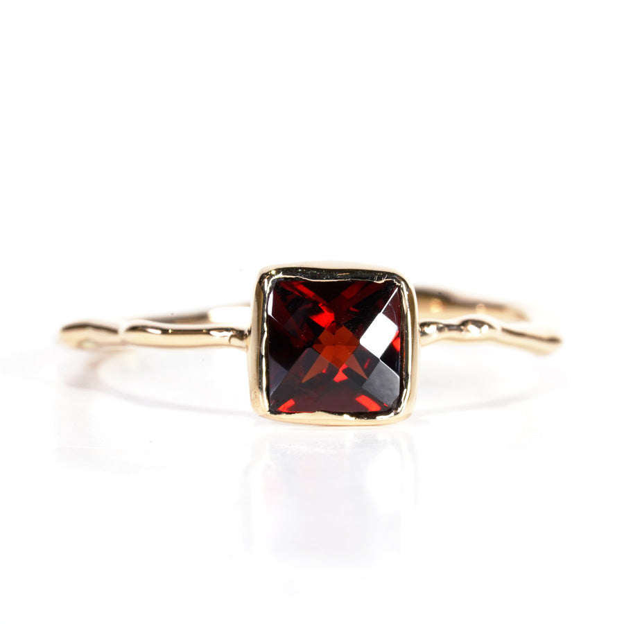 Charm Ring No.1239/ Garnet