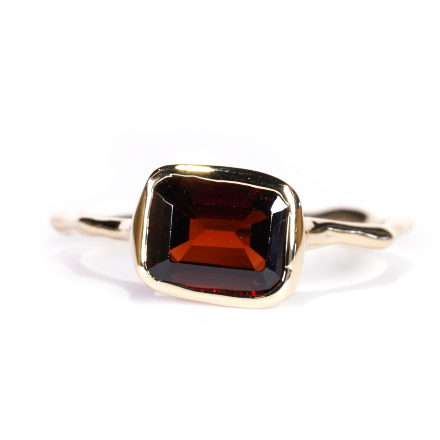 Charm Ring No.1273/ Garnet