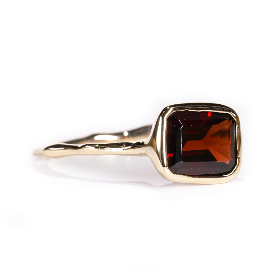 Charm Ring No.1273/ Garnet