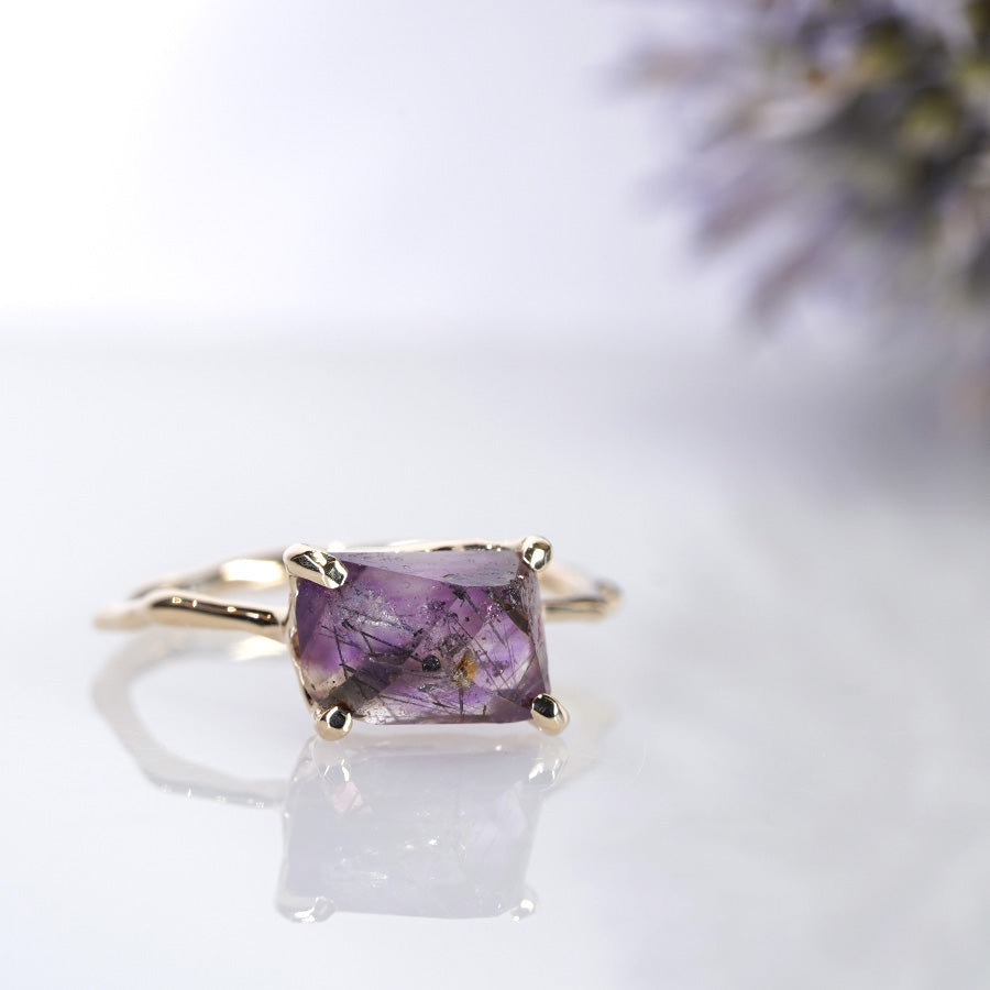 Charm Ring No.1276/ Goethite in Amethyst