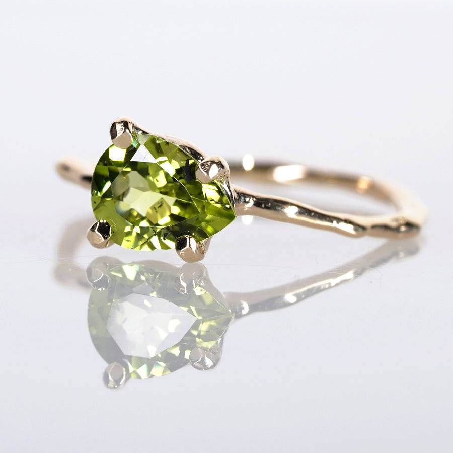 Charm Ring No.1279/ Peridot