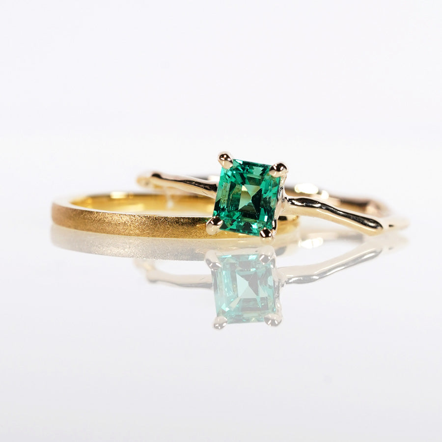 Charm Ring No.1307/ Emerald