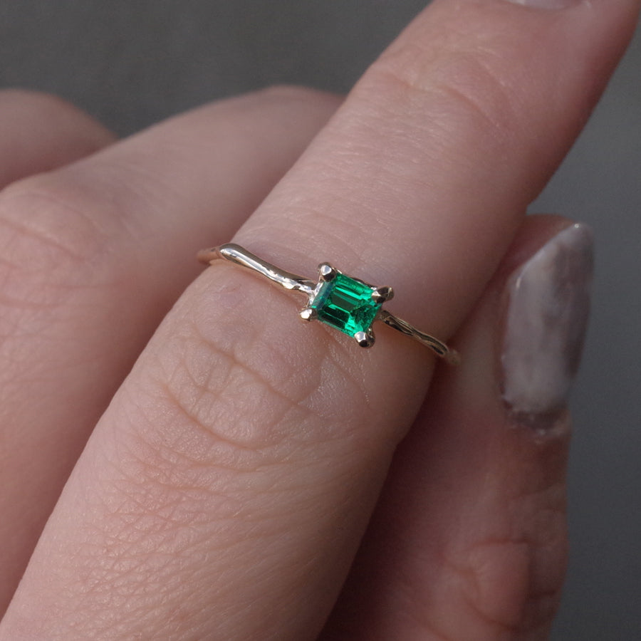 Charm Ring No.1446/ Emerald