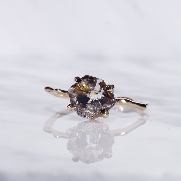 Charm Ring No.1459/ Oil in Herkimer | Lamie (ラミエ) Jewelry