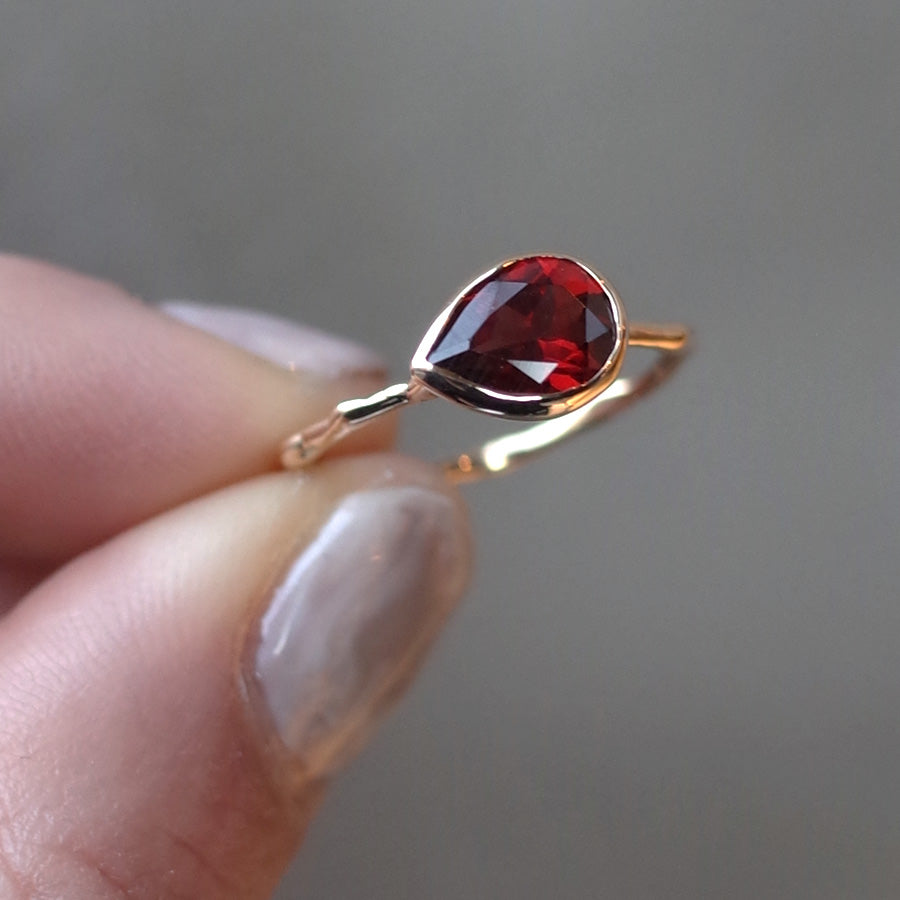 Charm Ring No.1469/ Garnet