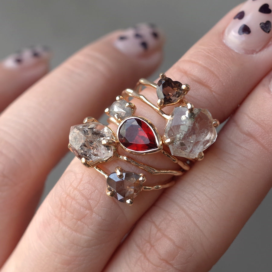 Charm Ring No.1469/ Garnet