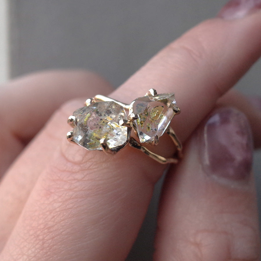 Charm Ring No.1493/ Oil in Quartz