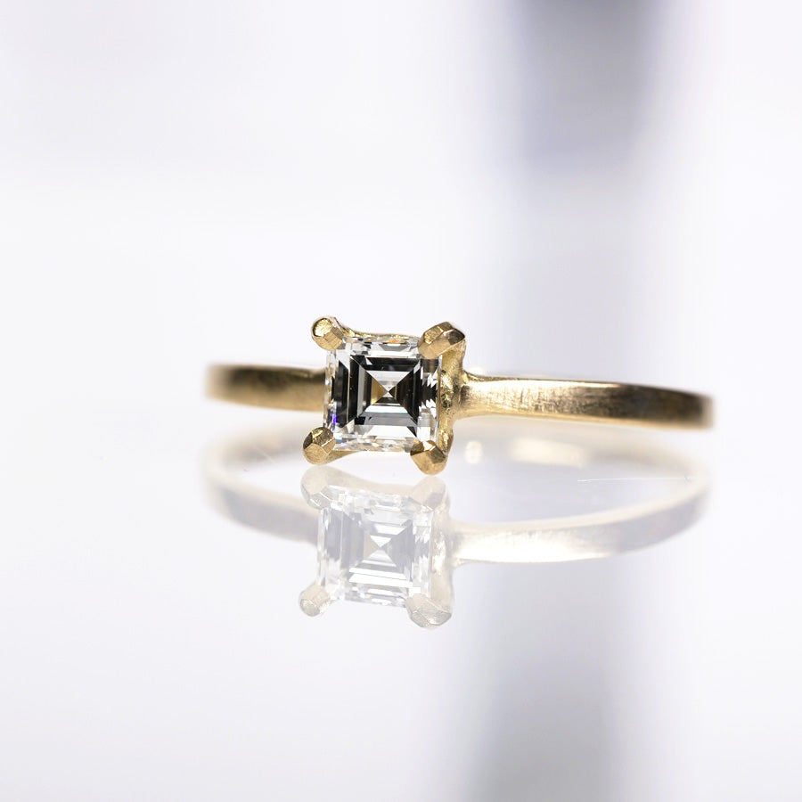 K18 Diamond Ring  №1518