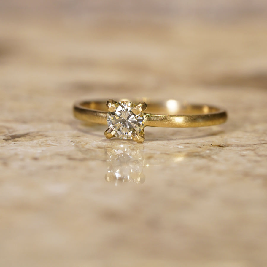 K18 Diamond Ring  №1540