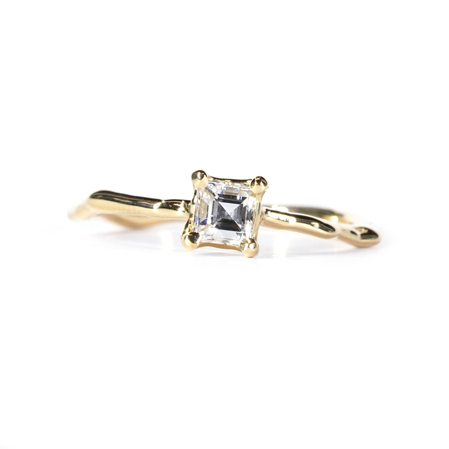 K18 Diamond Ring  №1550