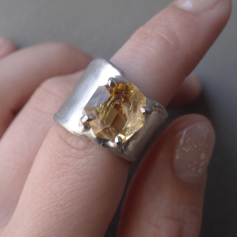 Charm Ring №1091 / Herkimer Diamond