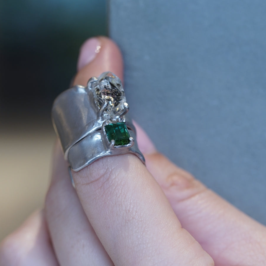 Charm Ring  №1711/ Oil in Quartz