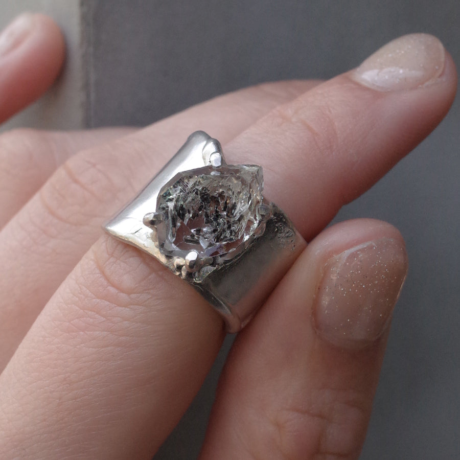 Charm Ring  №1711/ Oil in Quartz