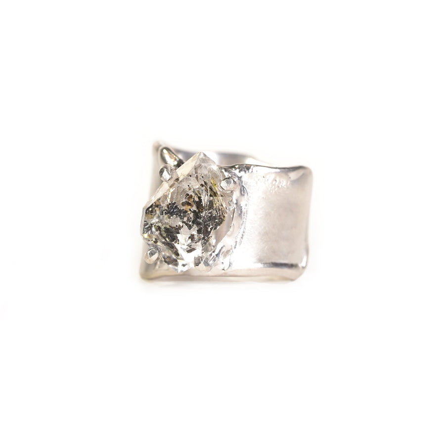 Charm Ring  №1711/ Oil in Quartz