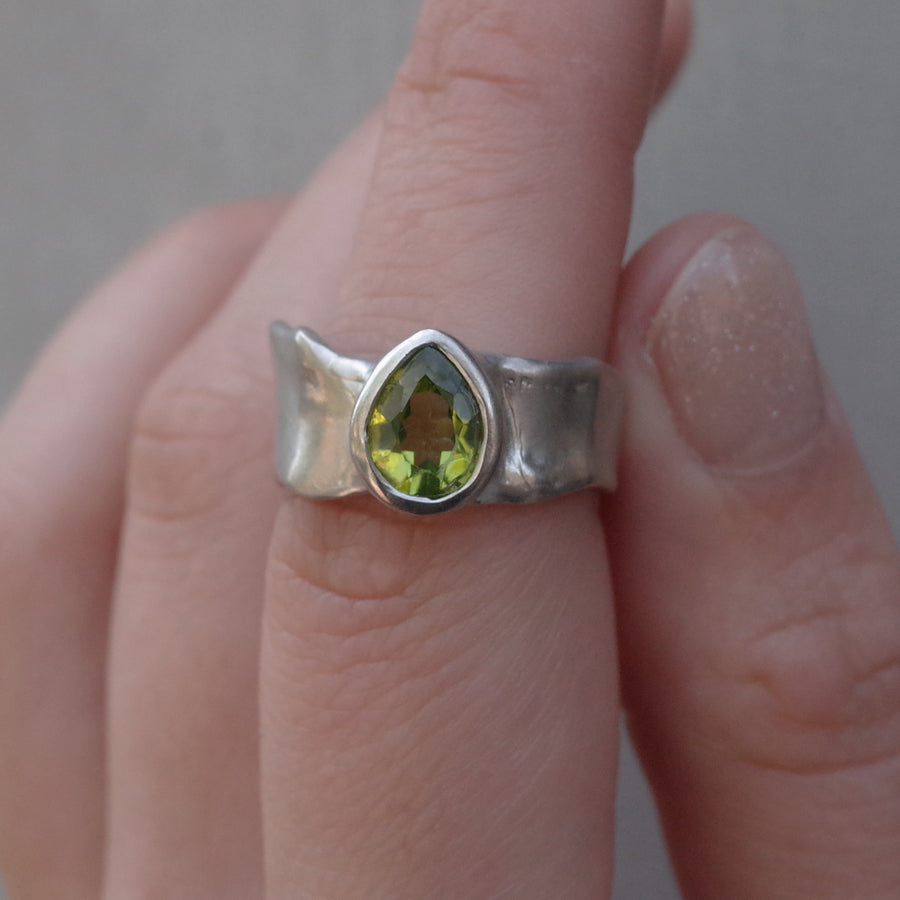 Charm Ring №1091 / Herkimer Diamond