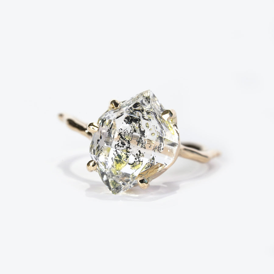 Charm Ring No.1736/ Oil in Quartz
