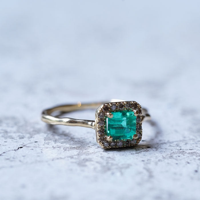 Melee Diamond Ring No.5002/ Emerald