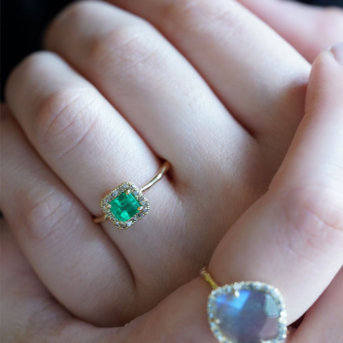 Melee Diamond Ring No.5002/ Emerald