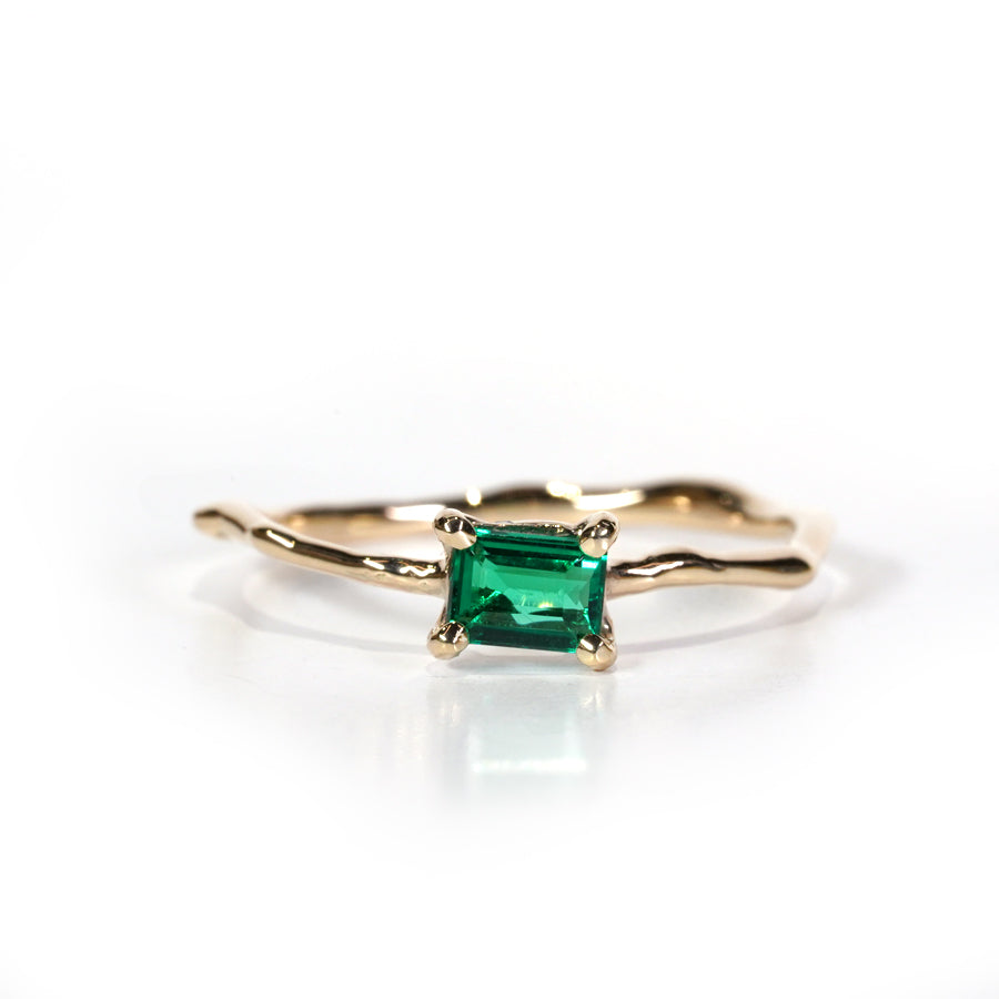 Charm Ring No.980/Emerald