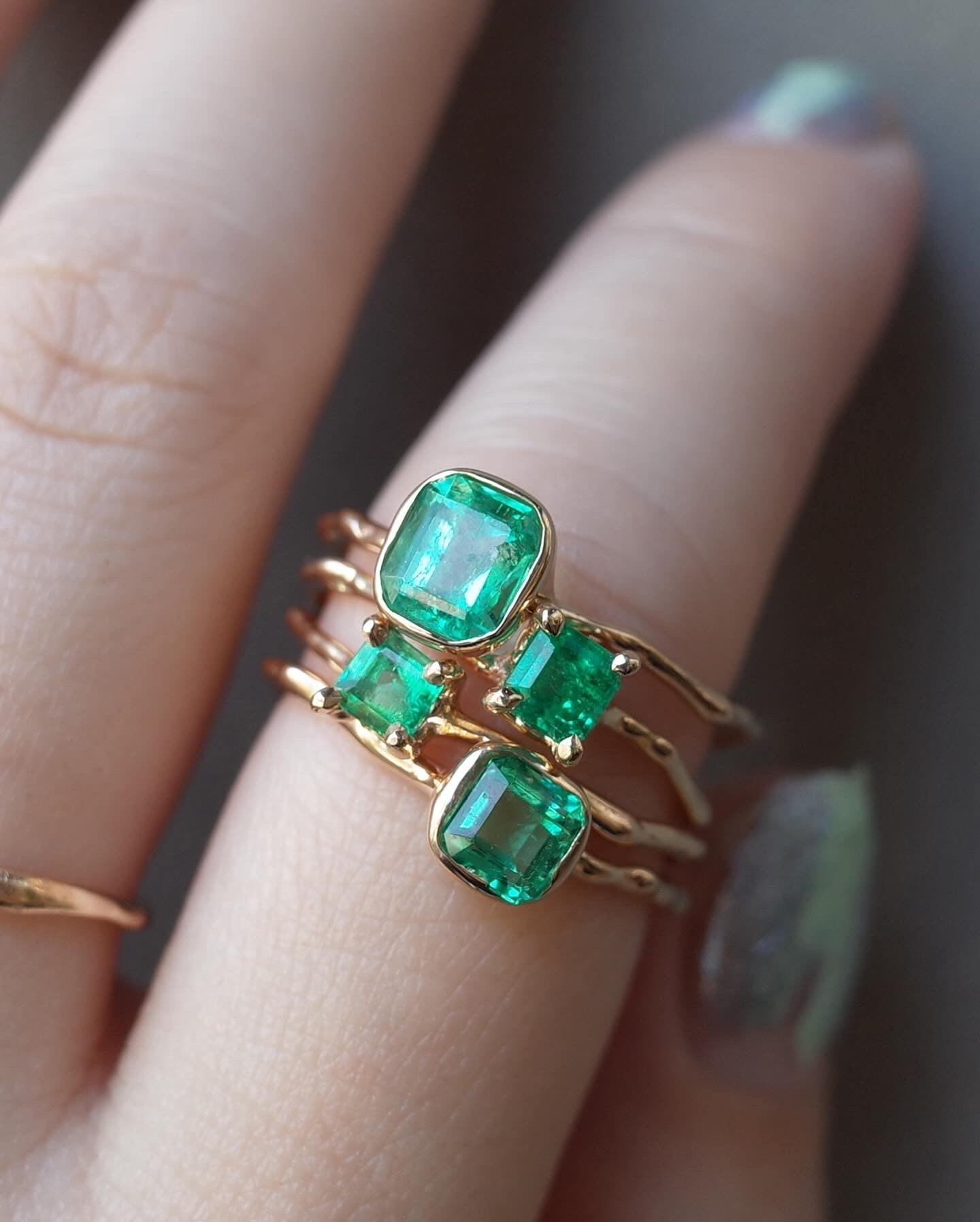 Charm Ring No.1133/ Emerald