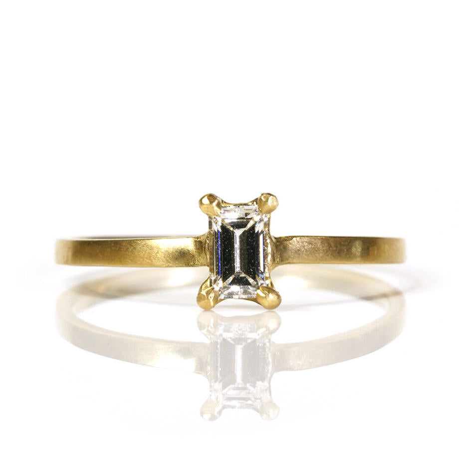 K18 Diamond Ring  №570